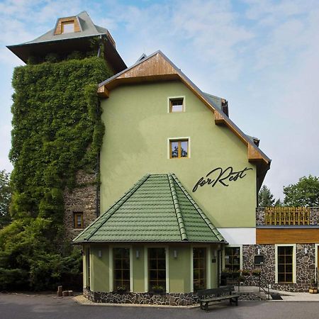 Forrest Hotel Chomutov Zewnętrze zdjęcie